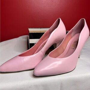 Elegant Pink High Heel Pumps